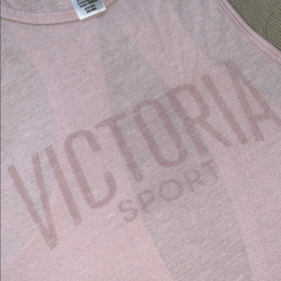 Victoria’s Secret Sport tie-back tank top - Picture 4 of 4